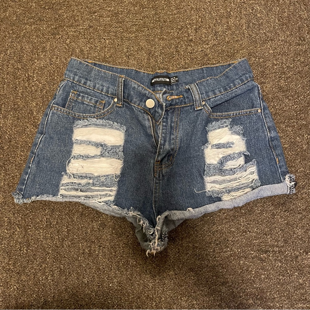 PRETTYLITTLETHING Denim Shorts